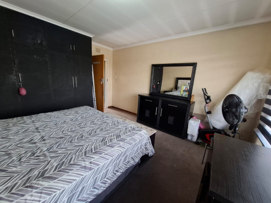 2 Bedroom Property for Sale in Navalsig Free State